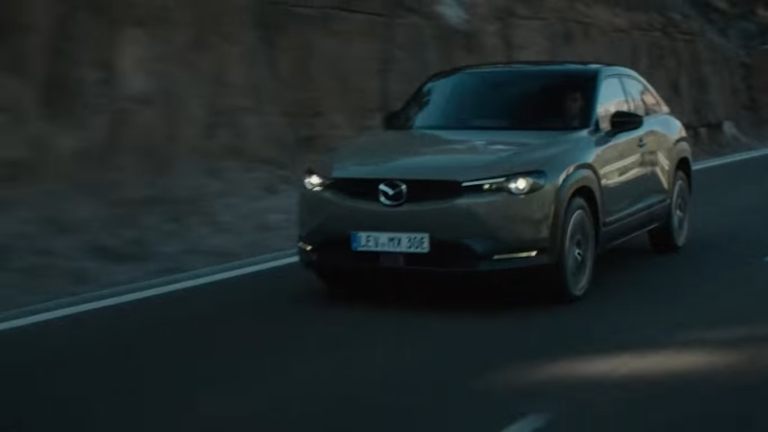 ajulio-mobilty-MAZDA-MX-30